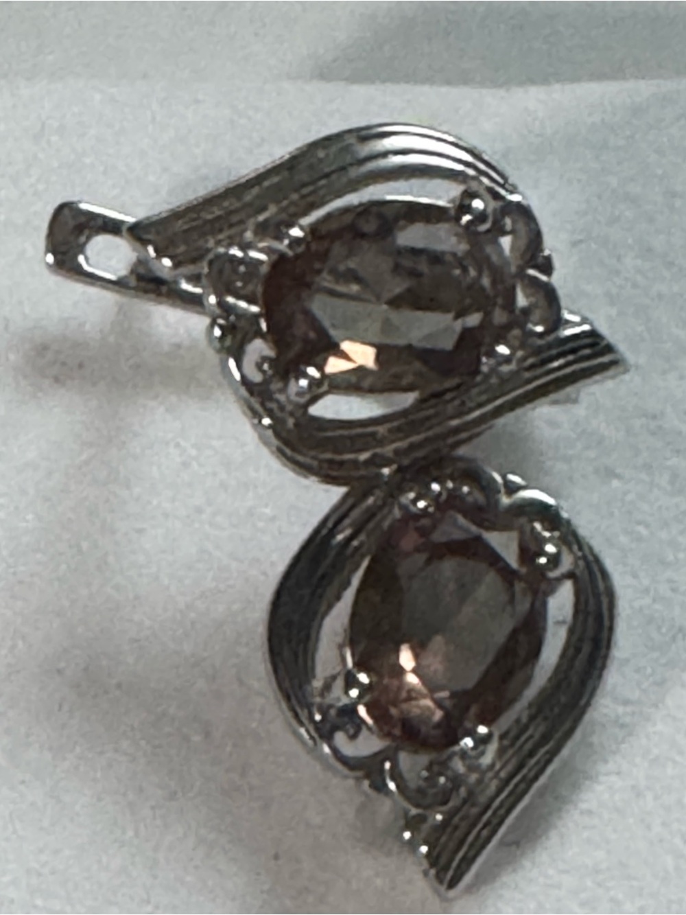 Stamped 925 Silver earrings with Zultanite stone. Untested. EUC